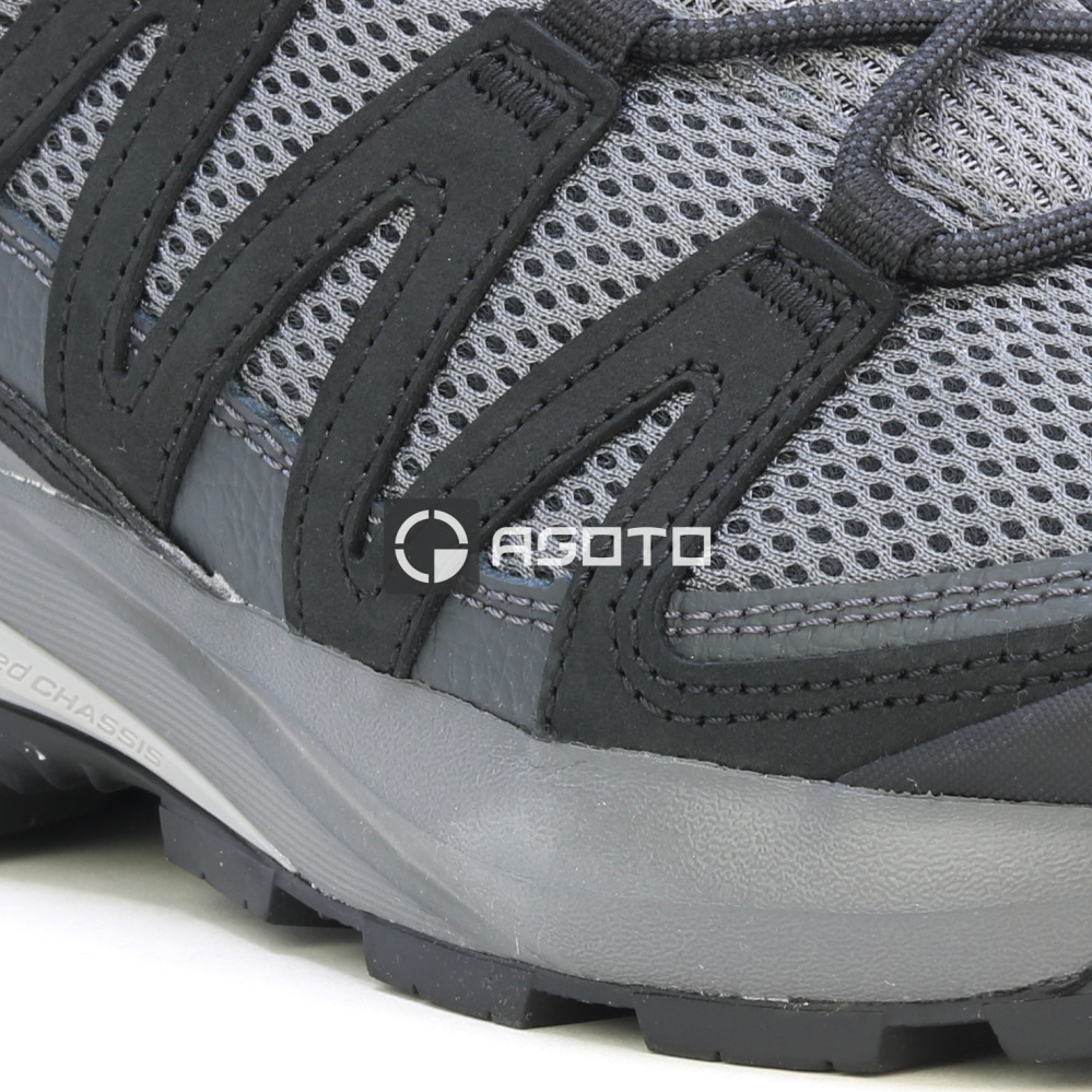 részlet SALOMON X-Adventure Recon Clrock trekking cipők