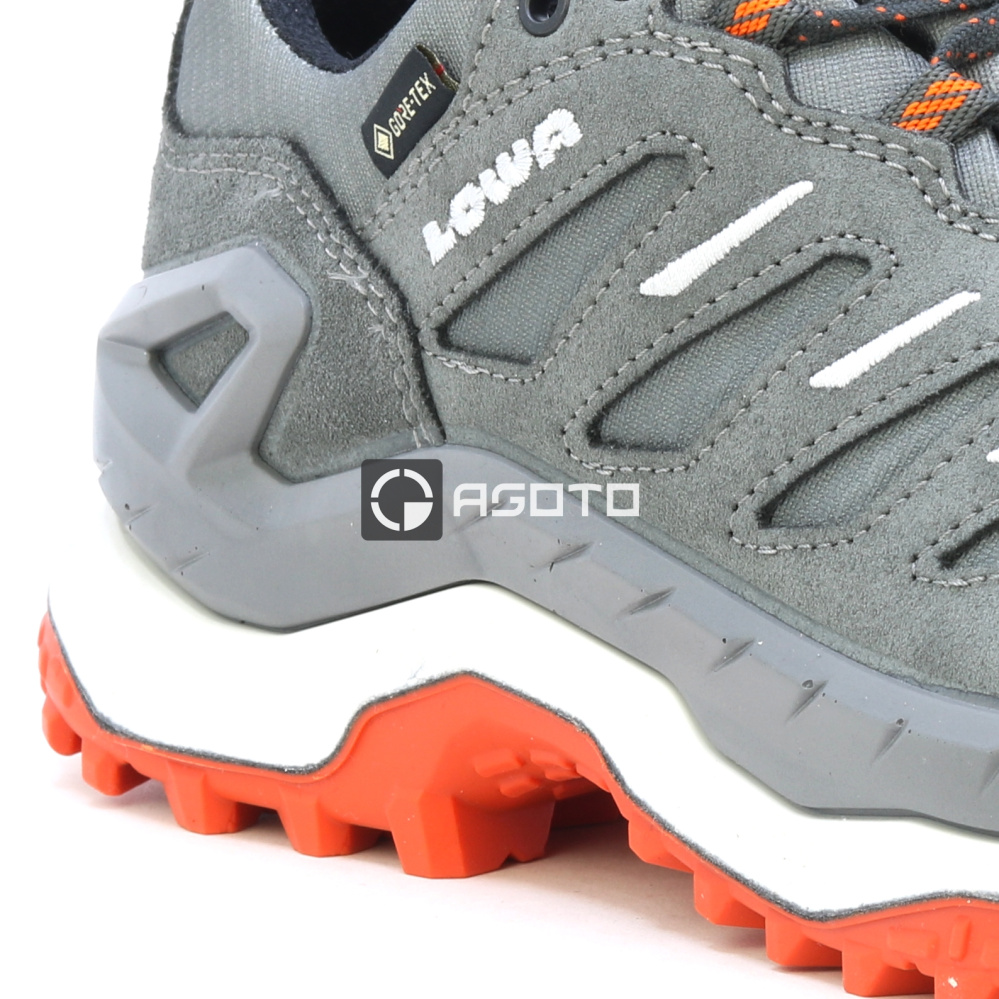 részlet LOWA Innovo GTX Lo szürke férfi outdoor cipő, Gore-Tex® membrán